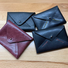 Load image into Gallery viewer, Akio Leather Card Case
