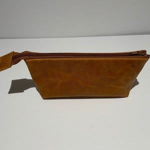 Chisana Zip Leather Pouches