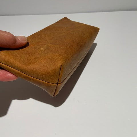 Chisana Zip Leather Pouches